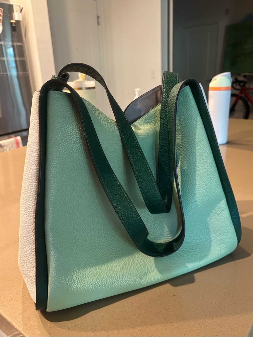 Kate Spade Two-Tone Pebbled Leather Shoulder Bag in Mint Green & Cream💚🤍 - Picture 8 of 8